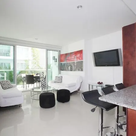 Apartamento En Morros Con Salida A La Playa *